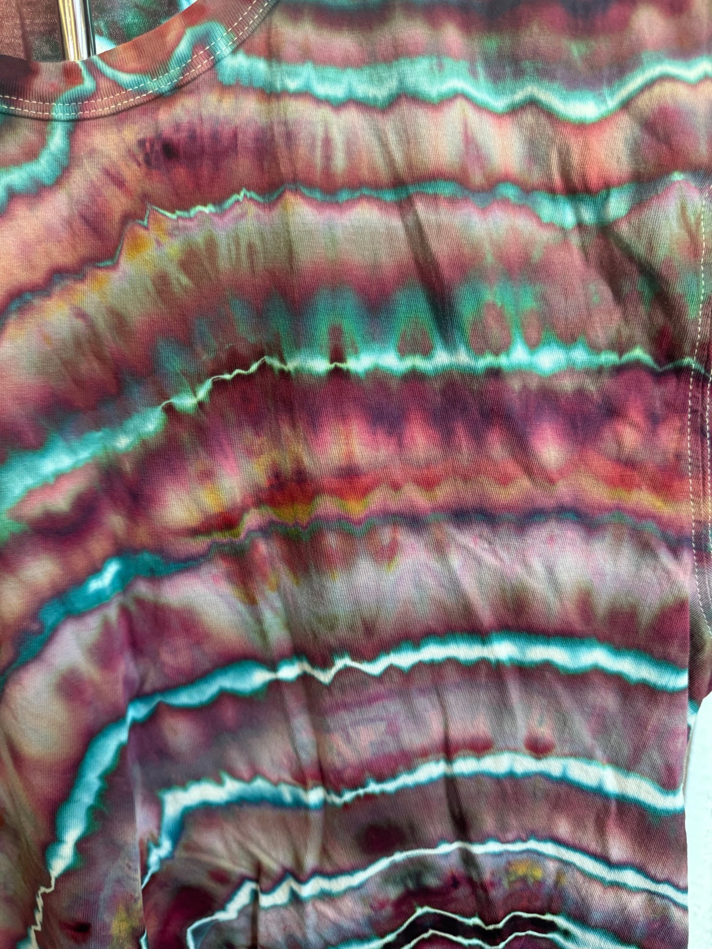 Single Geode Style with Skull sleeve