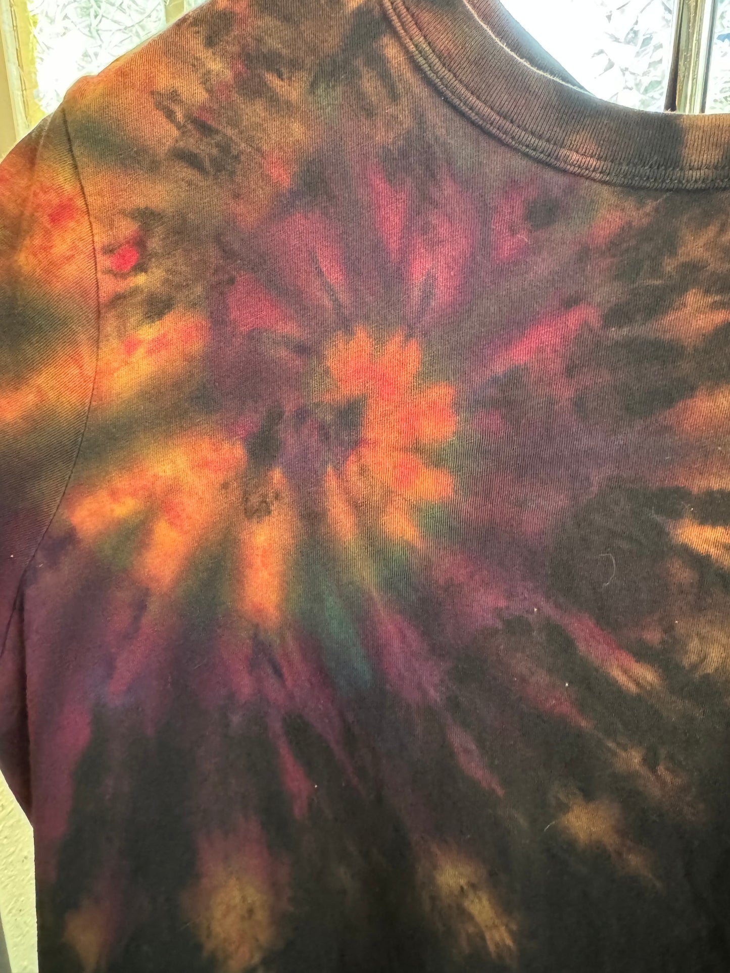 Reverse Dyed Spiral